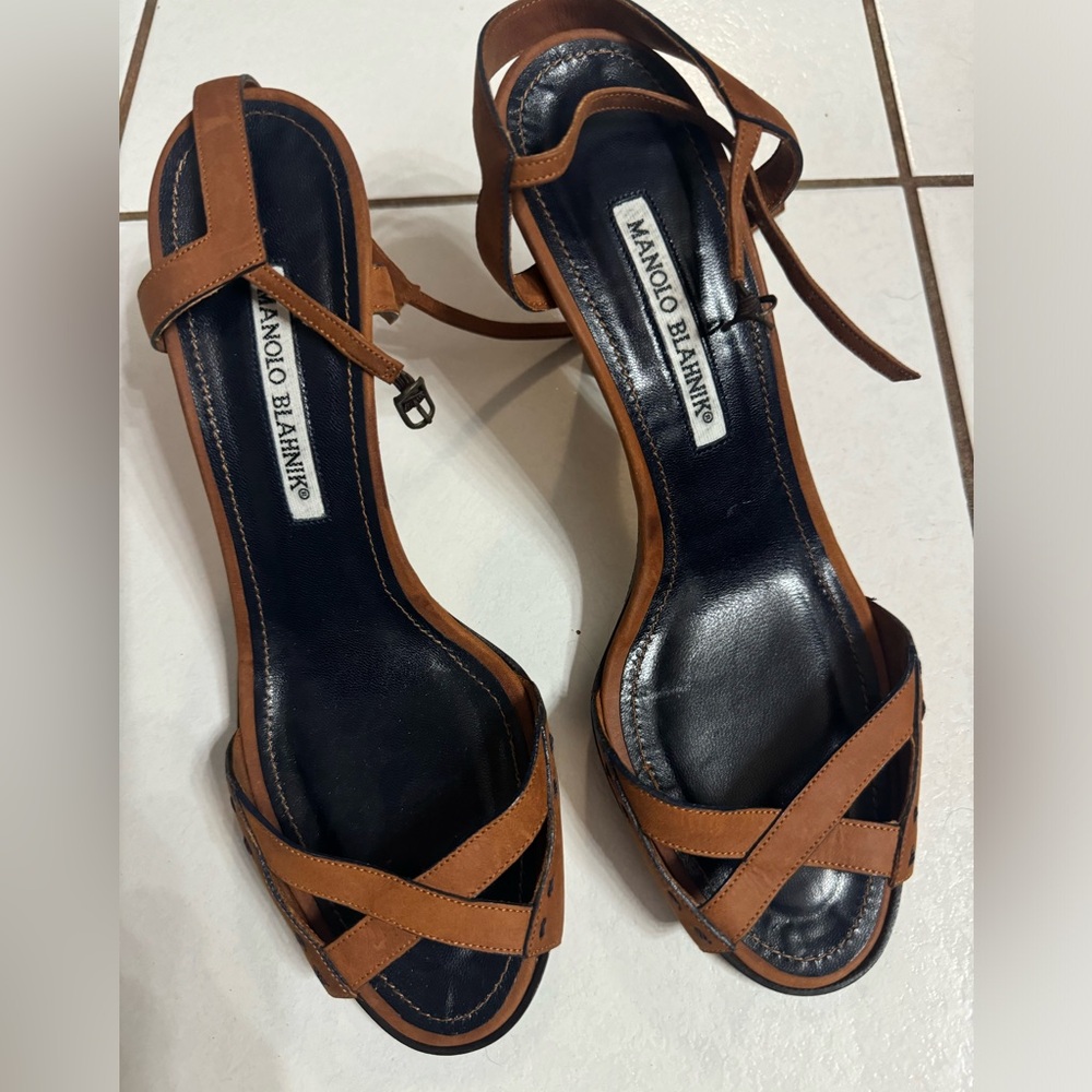 Manolo Blahnik Tan Leather Sandals Size 38.5